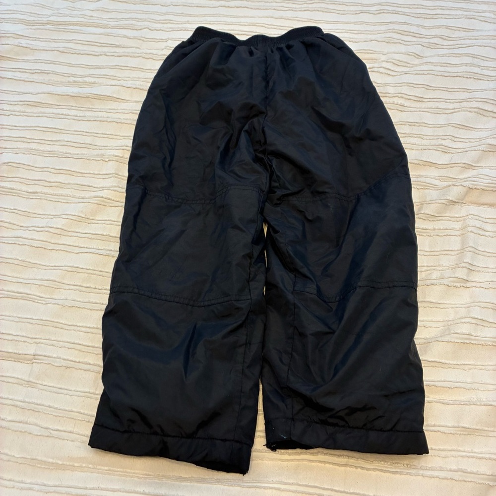 Kids Black Snow Pants. Mercury brand. Size medium. VGUC.